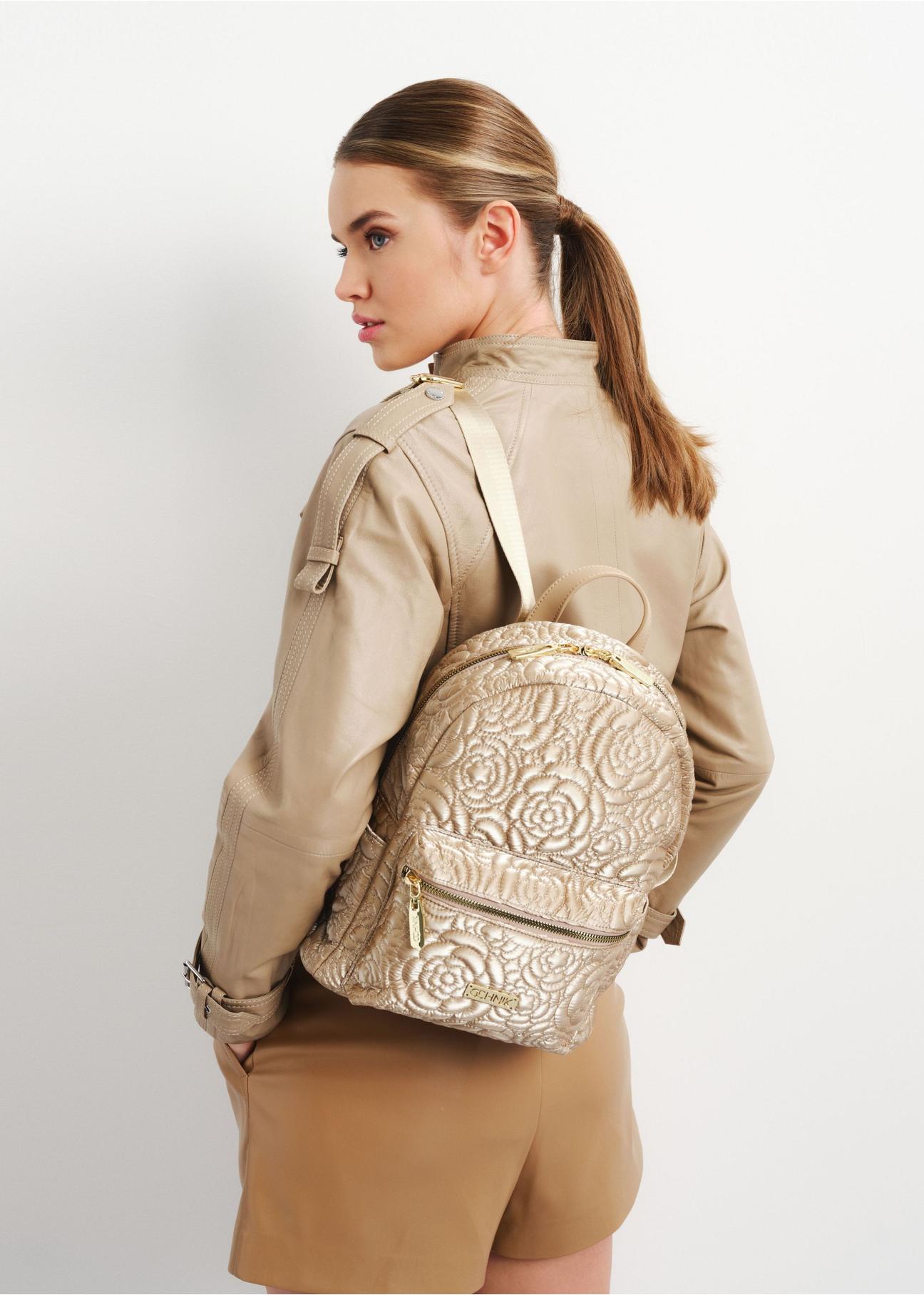 Beżowy plecak damski w kwiatowy wzór TOREN-0240-81(W23)