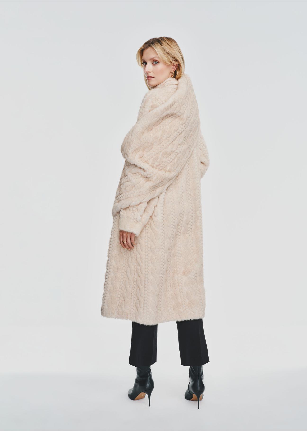 Long women's fur coat in beige color FUTDP-0044-81(Z24) pic. 2