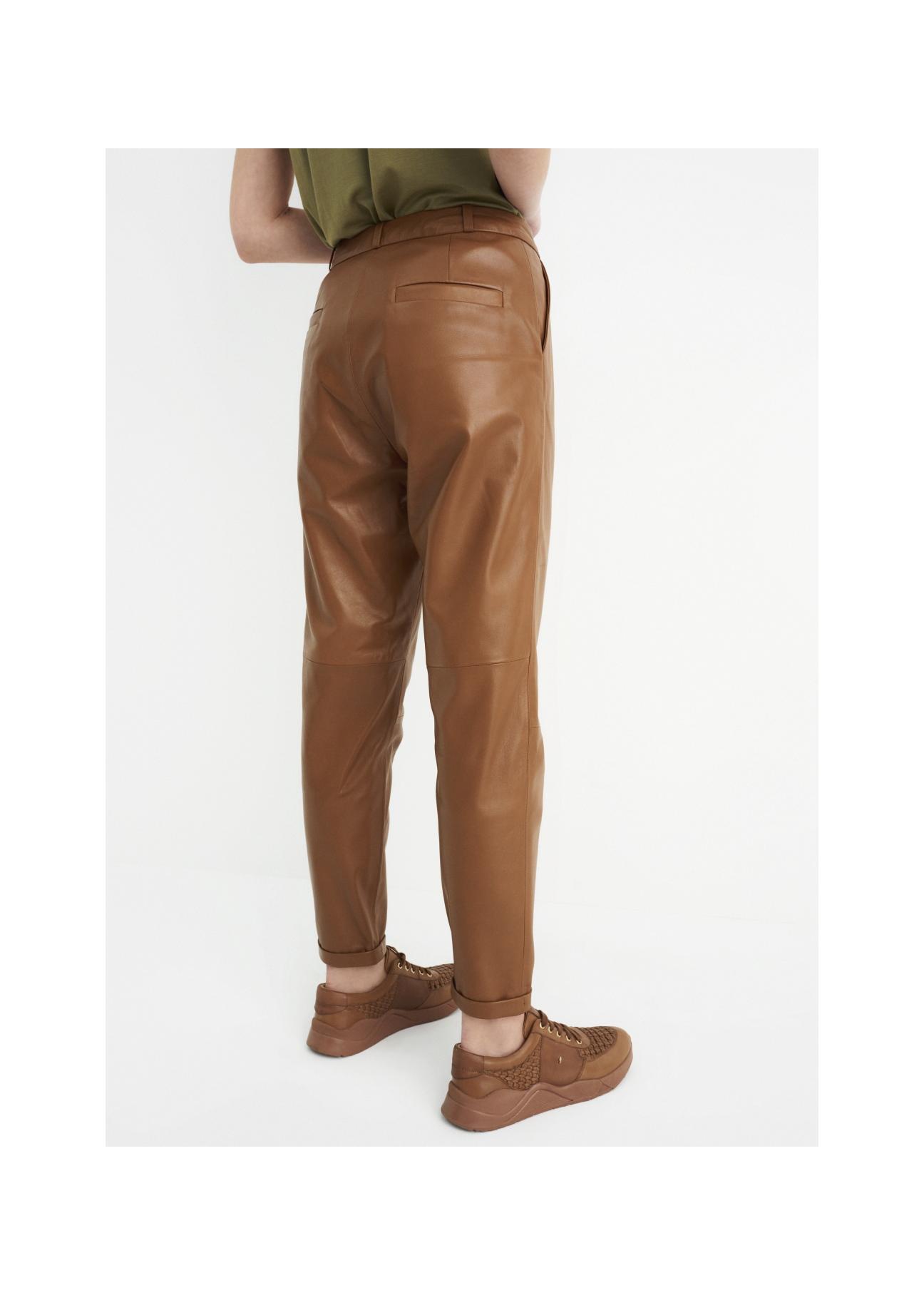 Spodnie skórzane karmelowe damskie SPODS-0022-1103(W22)-05