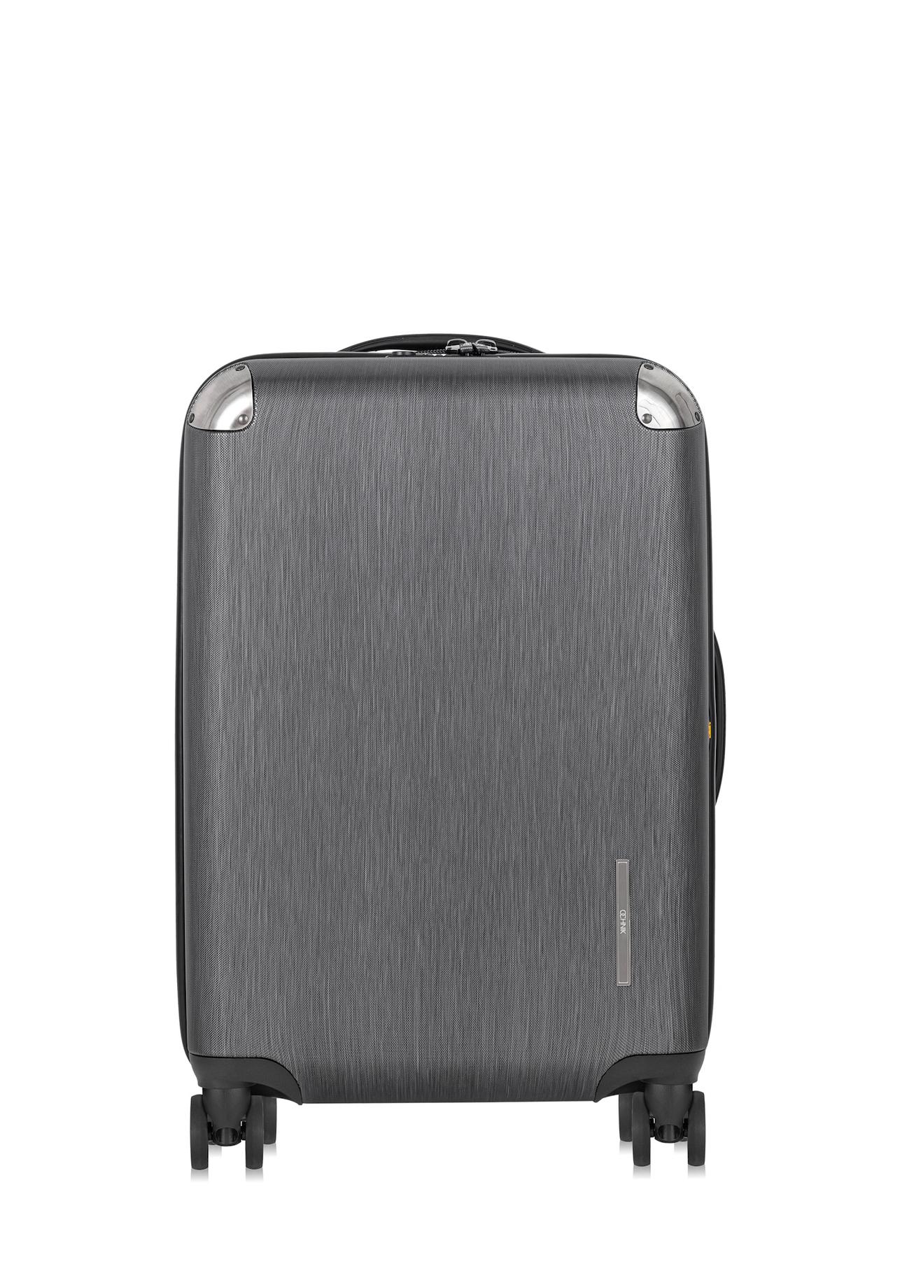 Medium suitcase on wheels WALPC-0001-98-24(W24)