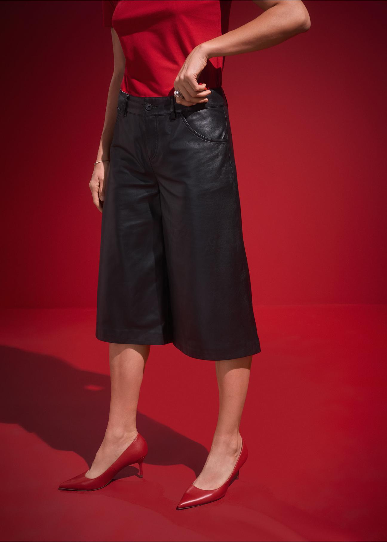 Black leather culottes SPODS-0041-5339(Z24)