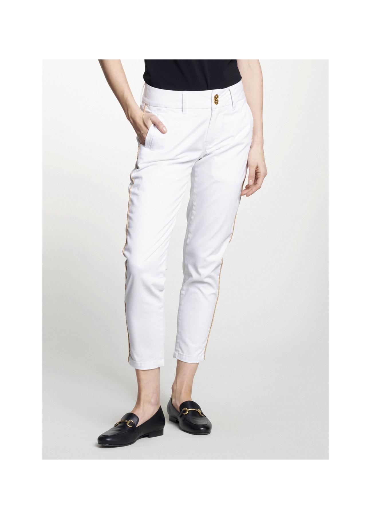 Białe spodnie damskie z lampasem SPODT-0056-11(W21)