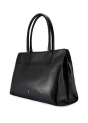 Czarna duża skórzana torebka shopper TORES-1237-99(W26), widok produktu skosem na białym tle.