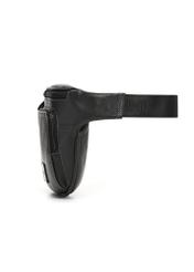 Czarna skórzana nerka męska TORMS-0529-99(Z26) -widok produktu z boku, na białym tle. 