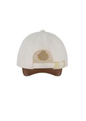 Beżowa czapka z daszkiem z monogramem CZALT-0010-23(W24)