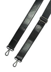 Czarna skórzana teczka męska TORMS-0467-99(Z25) - widok paska z góry na białym tle. 