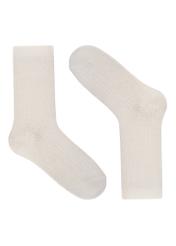 Kremowe skarpety damskie z wełny merino SKADT-0082-0B(Z26), widok produktu od przodu na białym tle.