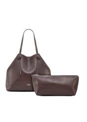 Duża brązowa torebka shopper TOREC-0995A-89(Z25), widok produktu z odpinaną saszetką od przodu na białym tle.