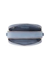 Niebieska mała torebka damska TOREC-1172-7C(W26) - widok produktu z góry, na białym tle.