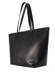 Duża skórzana torebka damska shopper TORES-1258-99(W26) - widok produktu po skosie, na białym tle.