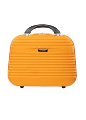 Kosmetyczka WALAB-0040-3A-14(W26), widok produktu z przodu na białym tle.