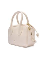 Mała kremowa torebka damska TOREC-1234-0B(W26) - widok produktu po skosie, na białym tle.