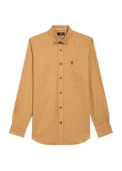 Koszula męska w kolorze camel KOSMT-0299A-1D(Z26), widok produktu od przodu na białym tle.