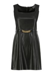 Czarna sukienka z imitacji skóry SUKDP-0002-99(W23)