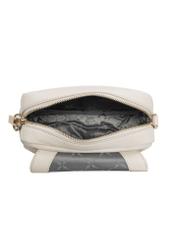 Kremowa skórzana torebka listonoszka damska TORES-0958E-0B(W26), widok produktu w środku na białym tle.