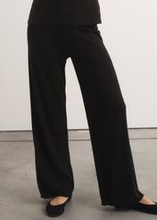 Czarne dzianinowe spodnie damskie SPODT-0080-99(W23)