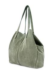 Skórzana szałwiowa torebka damska TORES-1252-8F(W26) - widok produktu po skosie, na białym tle. 