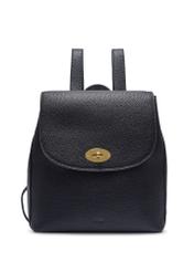 Czarny plecak damski TOREC-1138-9I(W26) - widok produktu z przodu na białym tle.  