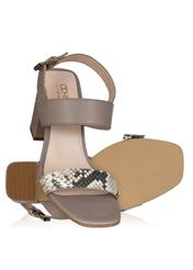 Buty damskie BUTYD-0527-81(W20)-03
