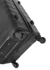 Walizka mała na kółkach WALAB-0083-99-19(W26) - zbliżenie na detal, na białym tle. 