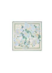 Kremowy szalik damski z jedwabiu SZADT-0188-7B(W26), widok produktu z przodu na białym tle.