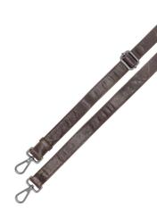 Brązowa saszetka męska TORMS-0461-1H(Z26), zbliżenie na odpinany pasek produktu, widok na białym tle.