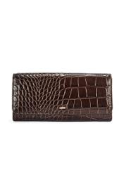 Brązowy portfel damski croco PORES-0954-89(W25) - widok produktu z przodu na białym tle. 
