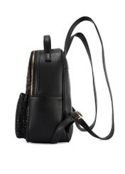 Czarny średni plecak damski croco TOREC-0920-9G(W26), widok produktu od boku na białym tle.