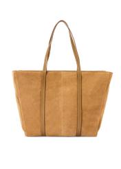 Beżowa zamszowa torebka shopper damska TORES-1248-1B(W26), widok produktu od tyłu na białym tle.