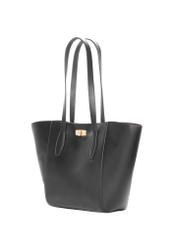 Czarna torebka damska typu shopper TOREC-1375-99(Z26). Widok od boku skosem na białym tle.