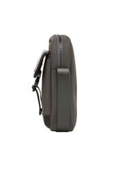 Miejska torba męska crossbody TORMN-0437-8B(Z26), widok produktu bokiem na białym tle.