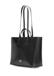 Czarna torebka damska shopper TOREC-1204-99(W26), widok produktu skosem na białym tle.