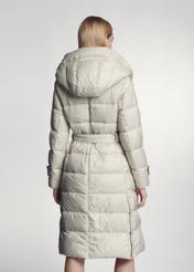 Beżowa zimowa kurtka damska z kapturem KURDT-0268-82(Z21)