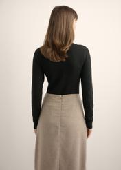 Czarny sweter damski z golfem SWEDT-0272-99(Z26)