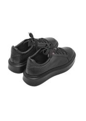 Skórzane buty damskie w kolorze czarnym BUTYD-1284-9I(Z26), widok produktu z tyłu na białym tle.
