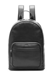 Czarny skórzany plecak męski TORMS-0472-99(Z25), widok produktu z przodu na białym tle.