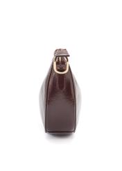 Bordowa skórzana torebka damska hobo TORES-1180-49(Z25), widok produktu bokiem na białym tle.