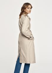 Beżowy płaszcz  damski z paskiem KURDT-0424-80(W23)