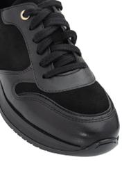 Czarne skórzane sneakersy damskie BUTYD-0993-98(W23)