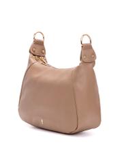 Torebka shopper na ramię w kolorze camelu TOREC-0885B-81(Z25), widok produktu skosem na białym tle.