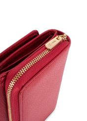 Duży czerwony skórzany portfel damski PORES-0801R-4B(W26), zbliżenie na detal produktu na białym tle.