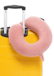 Miękki różowy podgłówek AW-014-0003-31(W25), widok produktu tyłem bez opakowania na walizce na białym tle. 