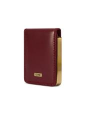 Skórzane bordowe etui na wizytówki PL-101-41(KS), widok produktu skosem na białym tle.