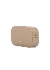 Beżowa mała torebka damska TOREC-1172-1B(W26), widok produktu skosem na białym tle.