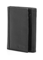 Mały skórzany portfel męski PORMS-0683-99(W26) - widok produktu po skosie, na białym tle. 