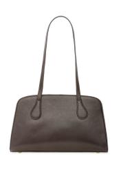 Brązowa torebka na ramię TOREC-1236-1H(W26), widok produktu z tyłu na białym tle.