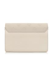 Kremowa torebka damska z monogramem TOREC-0536C-12(Z25) - widok produktu z tyłu na białym tle. 
