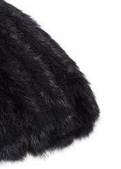 Czarna futrzana czapka damska CZADF-0034-99(Z26)