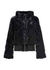 Krótka błyszcząca kurtka damska KURDT-0607-99(Z25), widok produktu z przodu na białym tle.