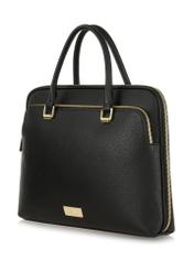 Czarna damska torba na laptopa TOREC-0978A-99(Z25) - widok produktu po skosie na białym tle. 